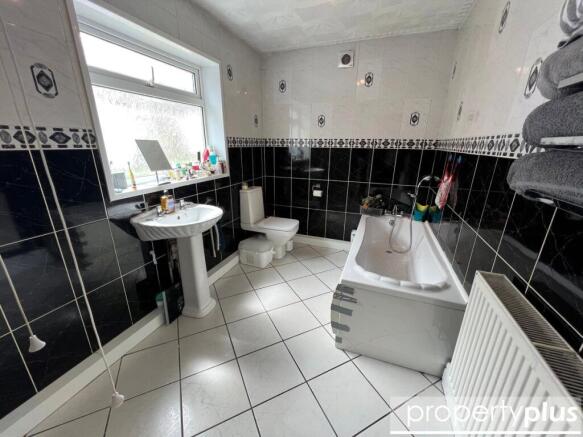 High Street, Mountain Ash, Rhondda Cynon Taff, CF45 photo 5