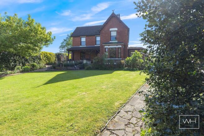 2 Finkle Street, Ben