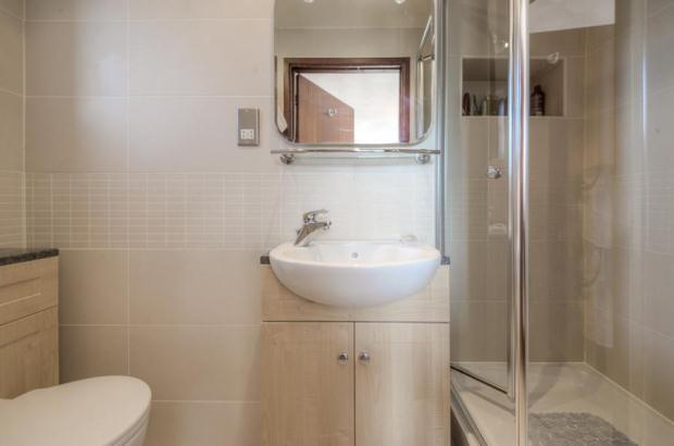 Ensuite
