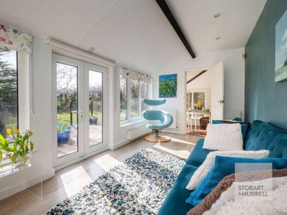 Garden Room to Breakfast Room 
