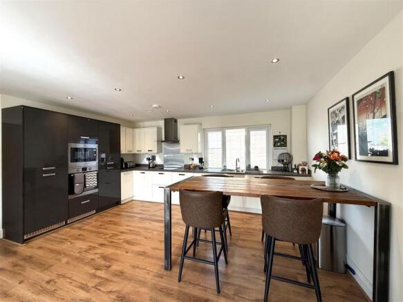 Open Plan Dining Kitchen and Lounge