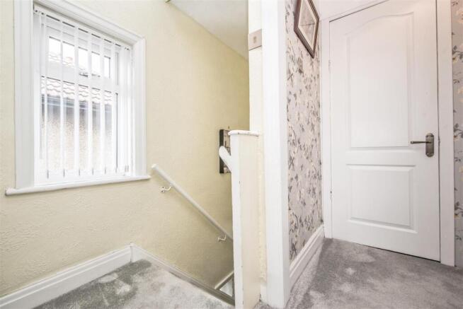3 bed Semi-Detached for sale Image 9