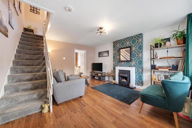 6 SUTHERLAND ROAD-20.jpg