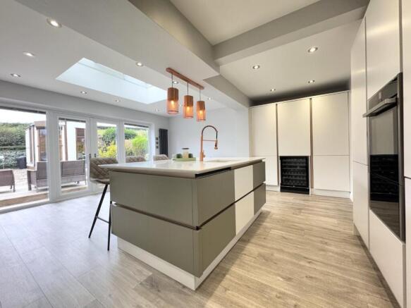 DINING KITCHEN FAMILY AREA
