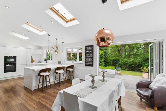 Kitchen/Breakfast Room