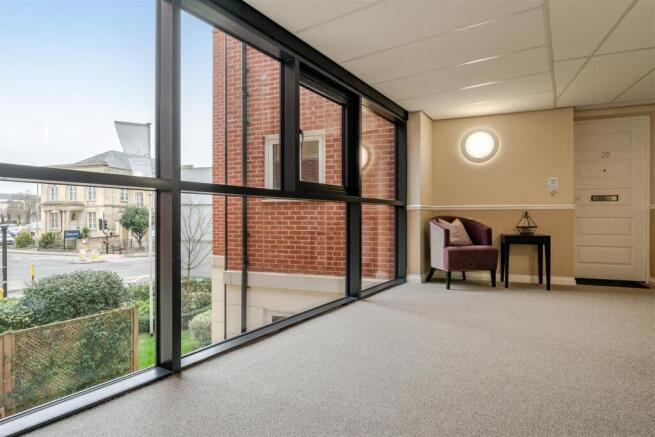 Communal corridoor.jpg