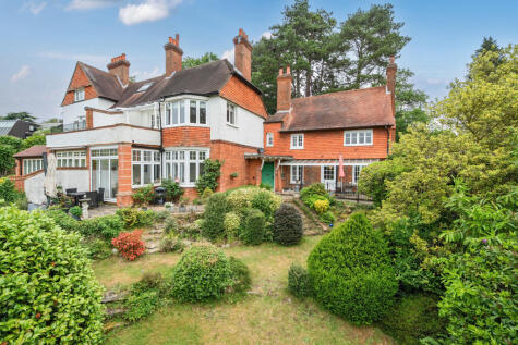 Hook Hill Lane, Hook Heath, Woking, GU22