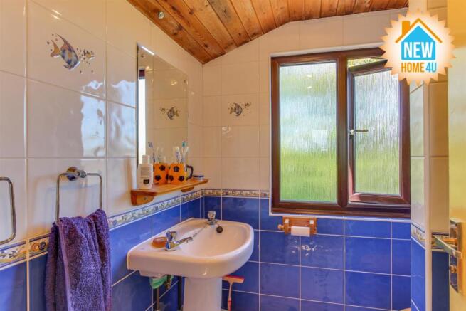 EN-SUITE: