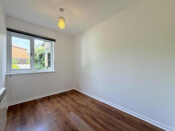 2 bed Flat to rent Image 7