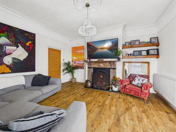 Windsor Crescent, Whitley Bay photo 4