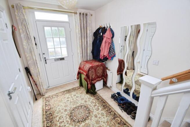 3 bed Terraced for sale Image 9