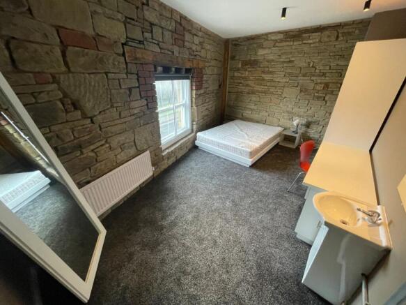 1 bed Apartment to rent Image 6