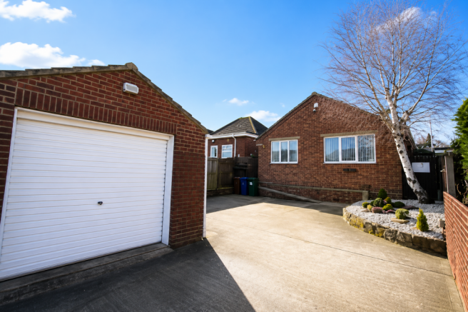 3 bed Detached Bungalow for sale Image 9
