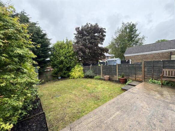 Moorgate Drive, Carrbrook, Stalybridge photo 4