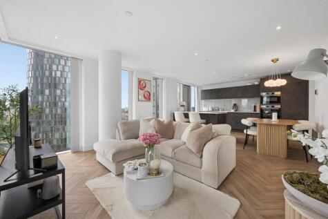Victoria Residence, M15