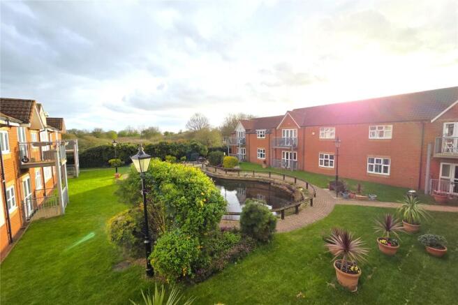 2 bed Apartment for sale Image 6