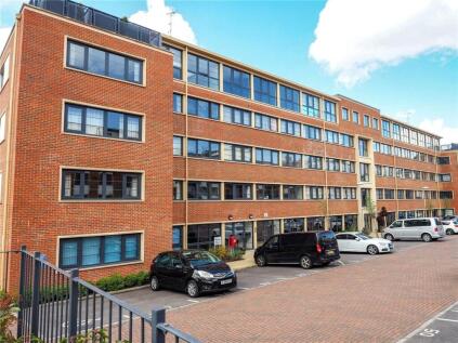 Kestrel Road, Farnborough, Hampshire, GU14