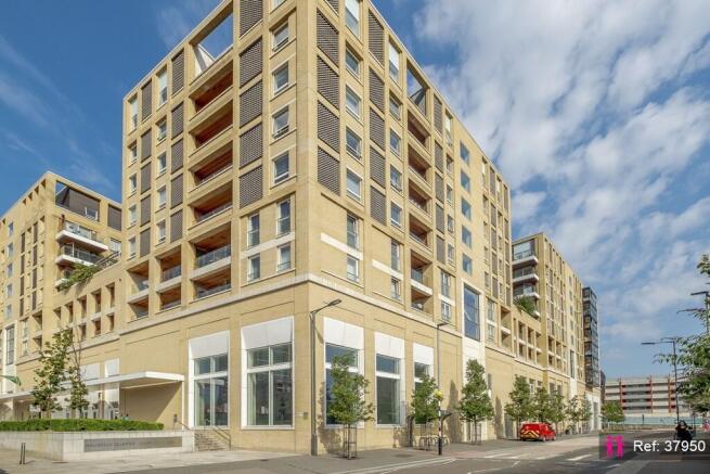 2-bed flat on 97 Rathbone Street, London, £475,000