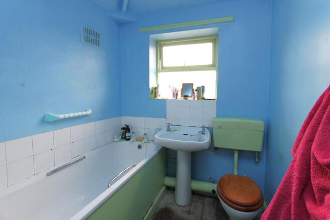Photo 10