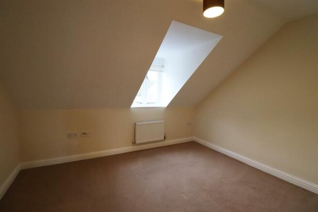 Bedroom 1.jpg
