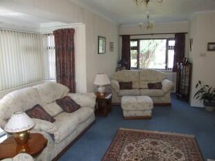 Lounge to front
