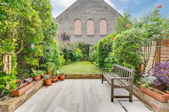 FOR SALE - Quick Road, W4
