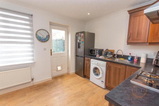 24 poppy close -06.jpg