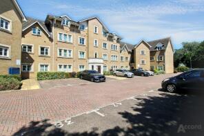 86, Walnut Close, Laindon, Basildon SS15 4DT
