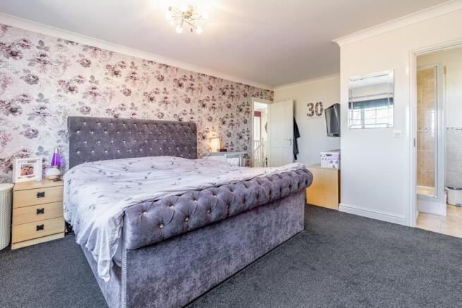 10 Carisbrooke Way (Weston Hills)-46.jpg