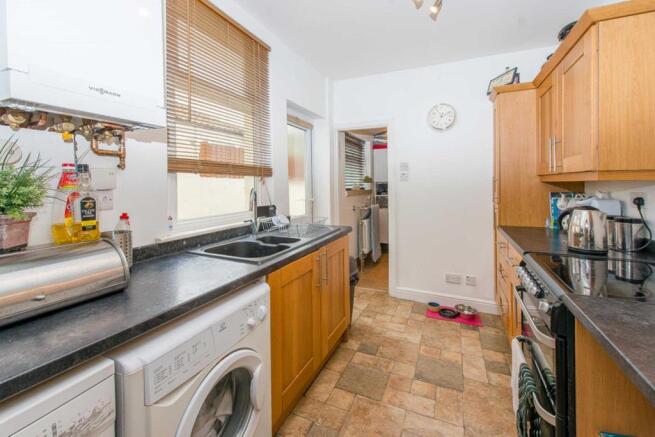 Jeyes Road, Gillingham, Kent, ME7 5XD-4