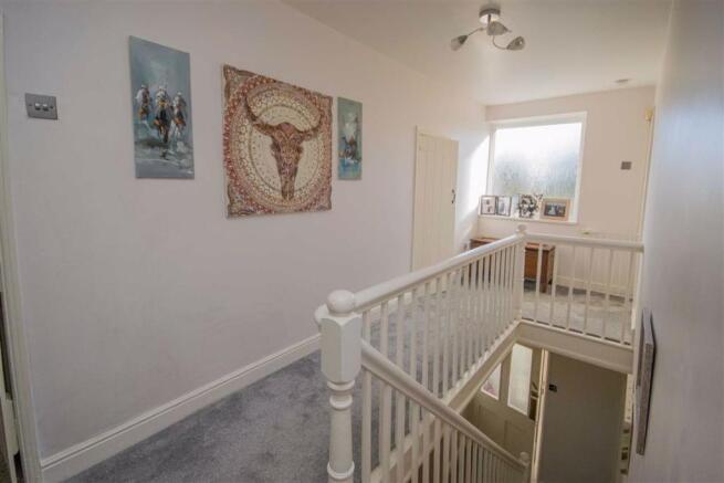 FIRST FLOOR LANDING