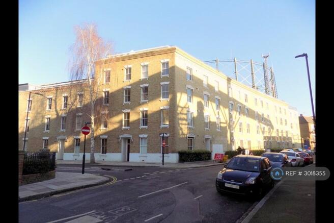 Oval Mansions