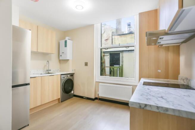 GF 33 Montpelier Road, Brighton kitchen lounge.jpe