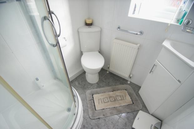 En Suite Shower Room
