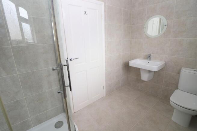 Bedroom 4/En-suite