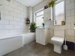 3, Lincoln Court, South Street, Lancing BN15 8AT