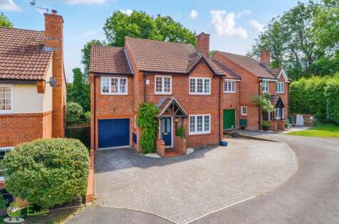 Hawkley Drive, Tadley, Hampshire, RG26