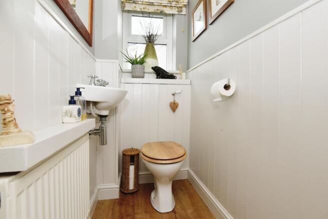 Guest Cloakroom: