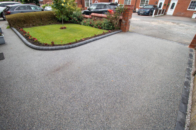 Front Garden/Driveway