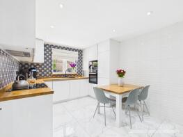 37, Wallington Way, Frome BA11 3NF