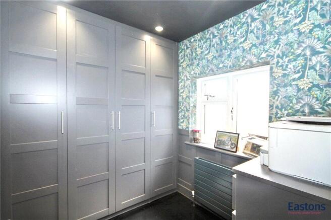Merland Rise, Epsom, Surrey, KT18 photo 3