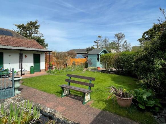 Rear Garden,,.jpg