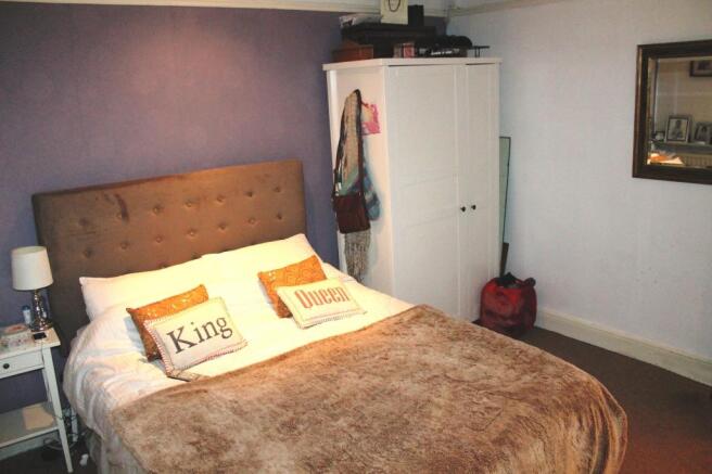 Bedroom 1 (Double)
