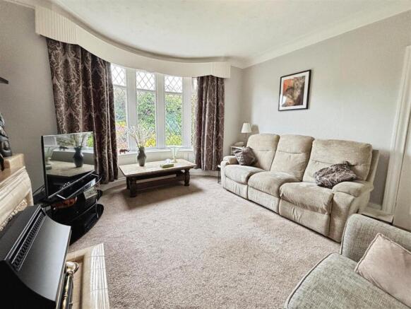 2 bed Semi-Detached for sale Image 6