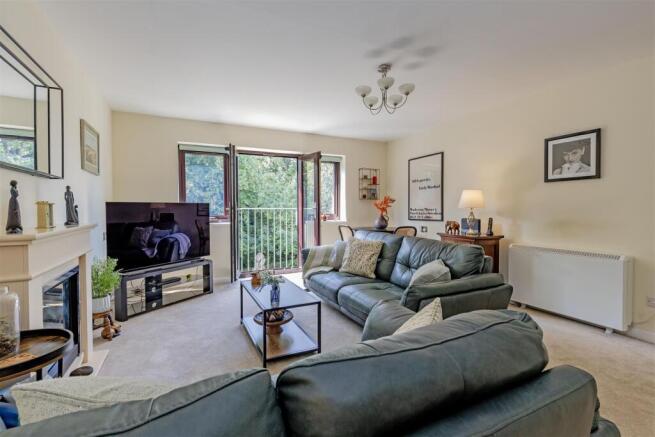 Reception Room-2.jpg