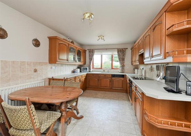 Meadow View, 45 Horsebrook Lane, Brewood, ST19 9EF photo 4