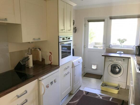 Kitchen with oven/ho