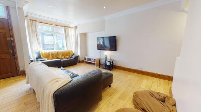 6 bed Terraced to rent Image 9