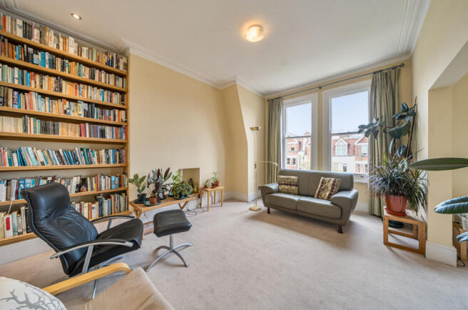 1364583-5-68e6847...