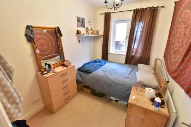 11 bedroom 2.JPG